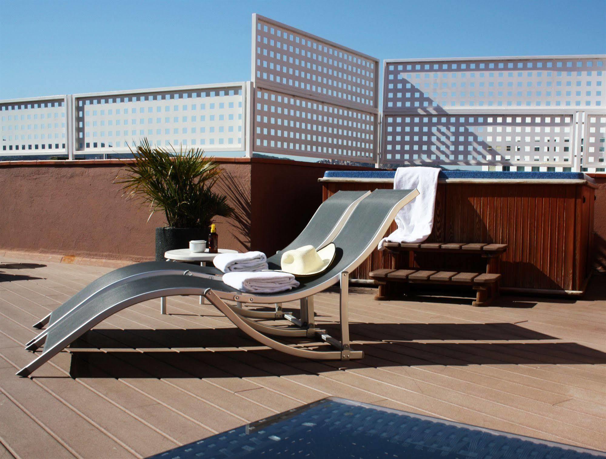 Garbi Millenni Hotel Barcelona Bagian luar foto